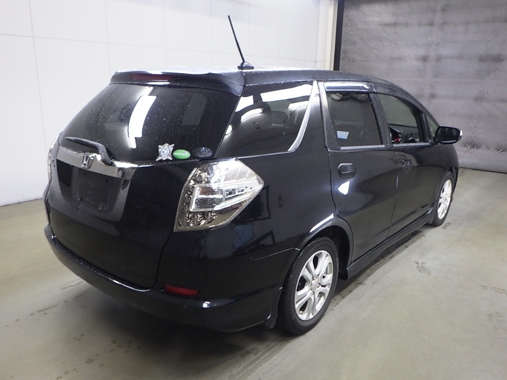 HONDA FIT SHUTTLE
