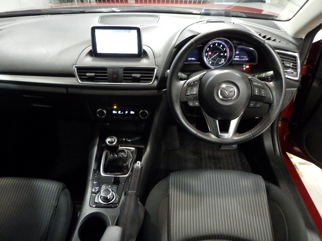 MAZDA AXELA