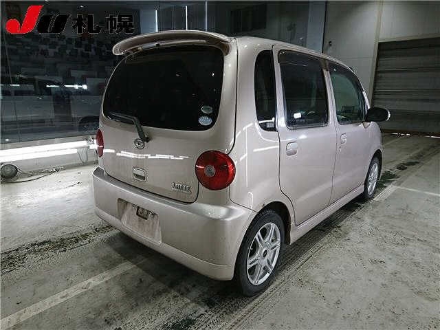 DAIHATSU MOVE LATTE