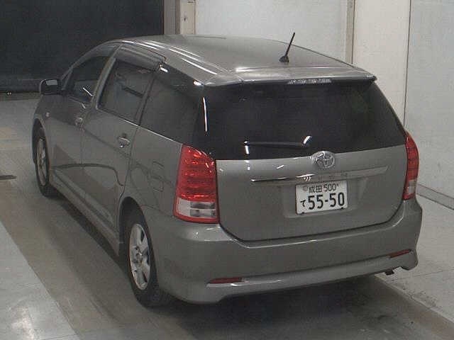 TOYOTA WISH