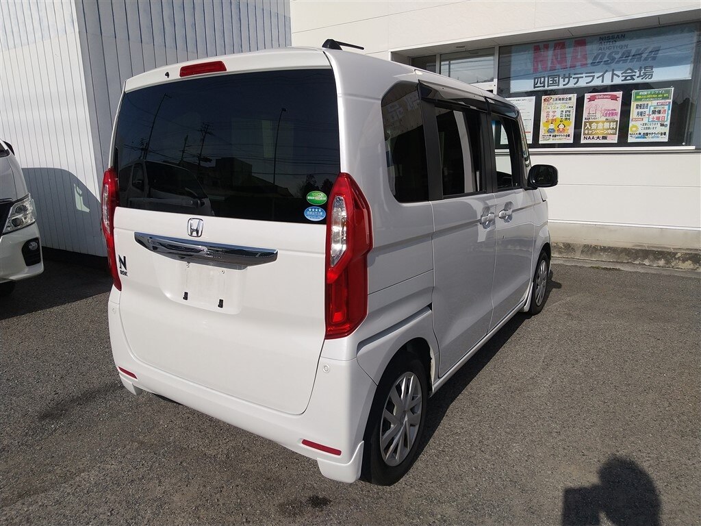 HONDA N-BOX