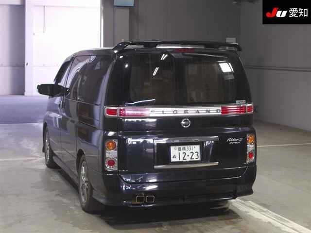 NISSAN ELGRAND