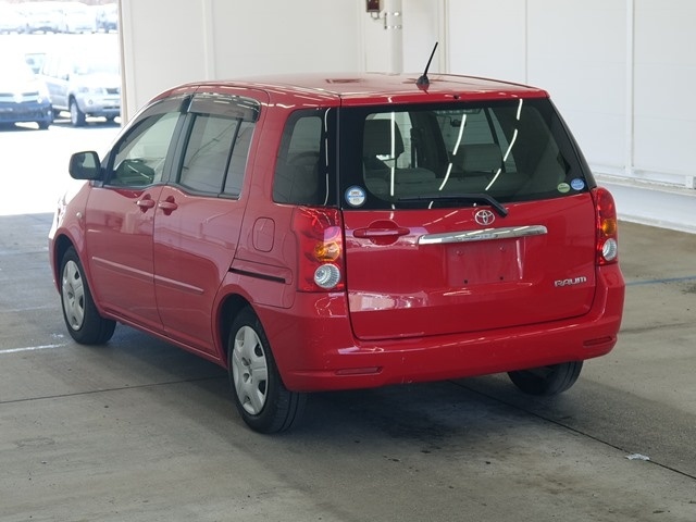 TOYOTA RAUM