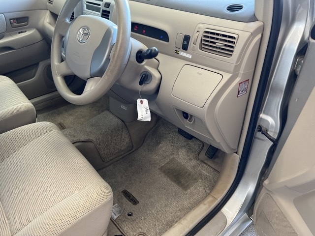 TOYOTA RAUM