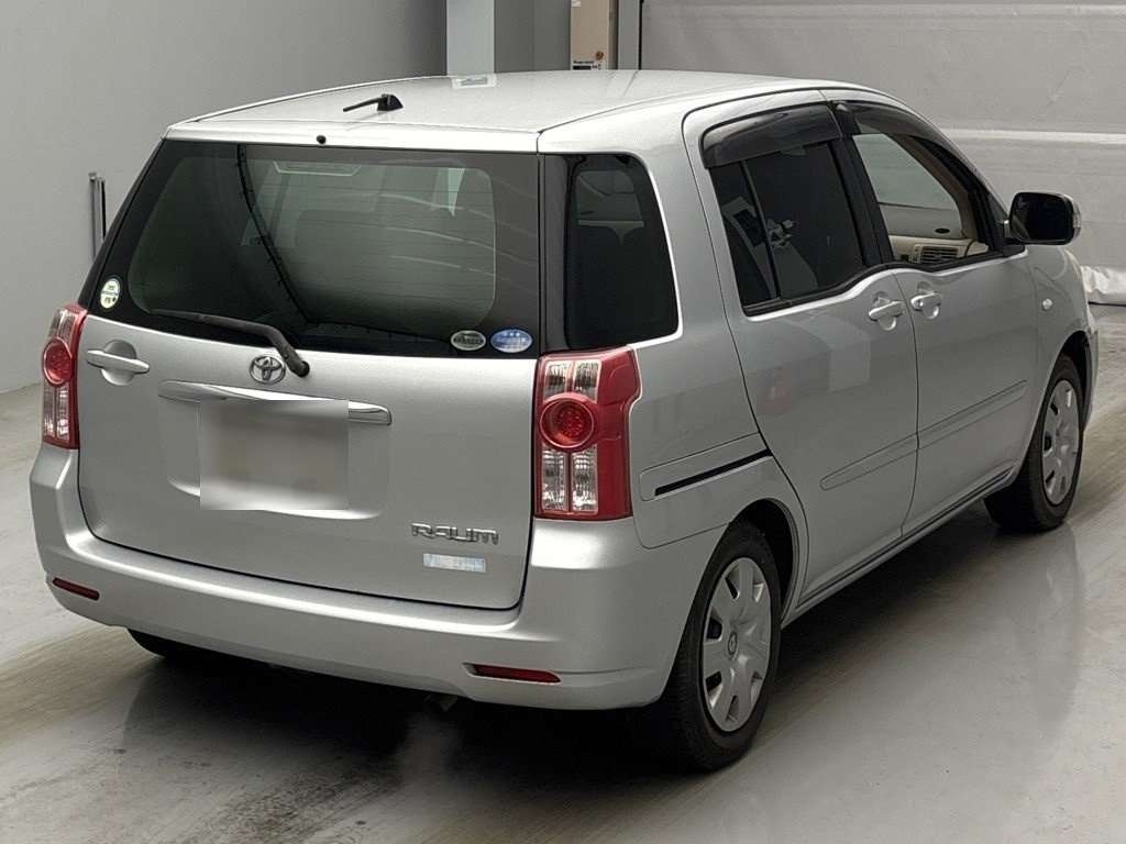 TOYOTA RAUM