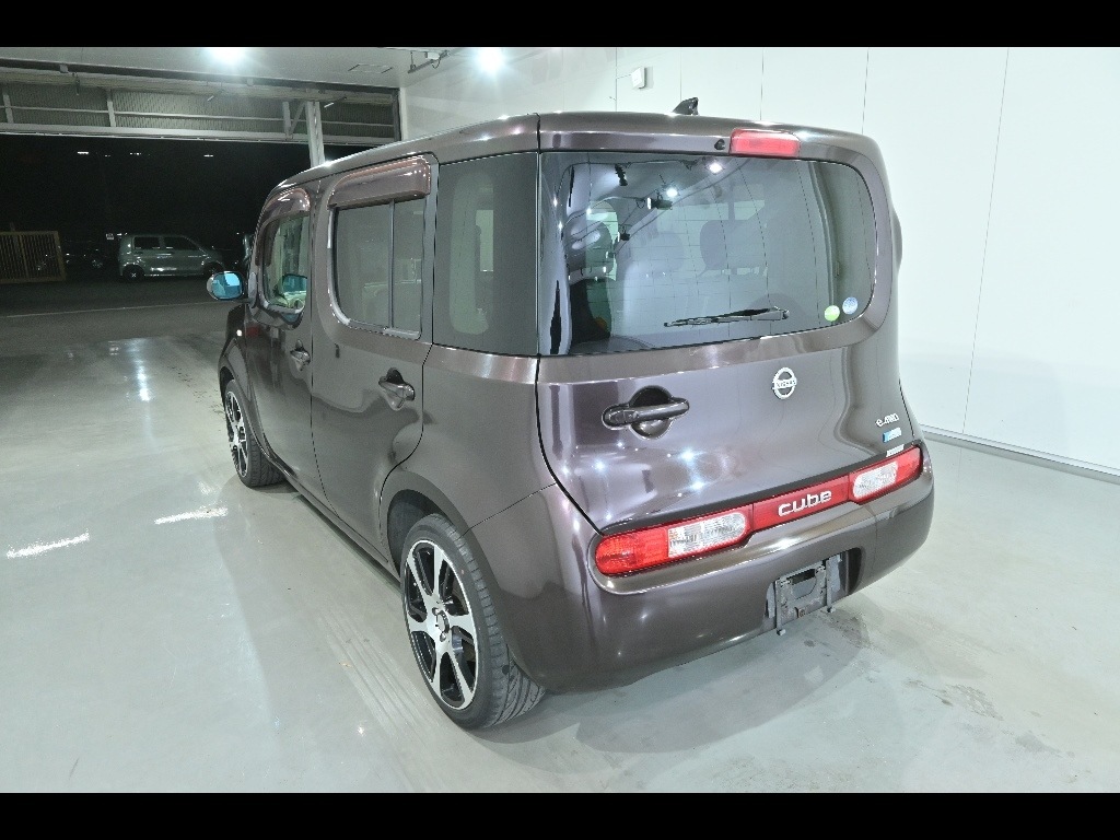NISSAN CUBE