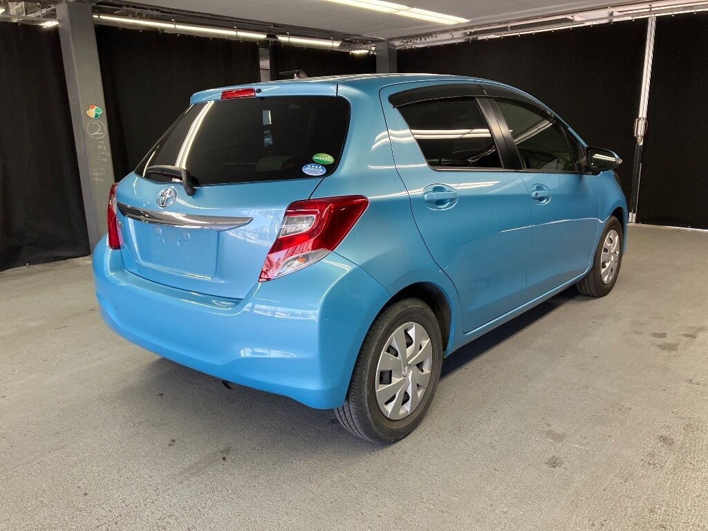 TOYOTA VITZ