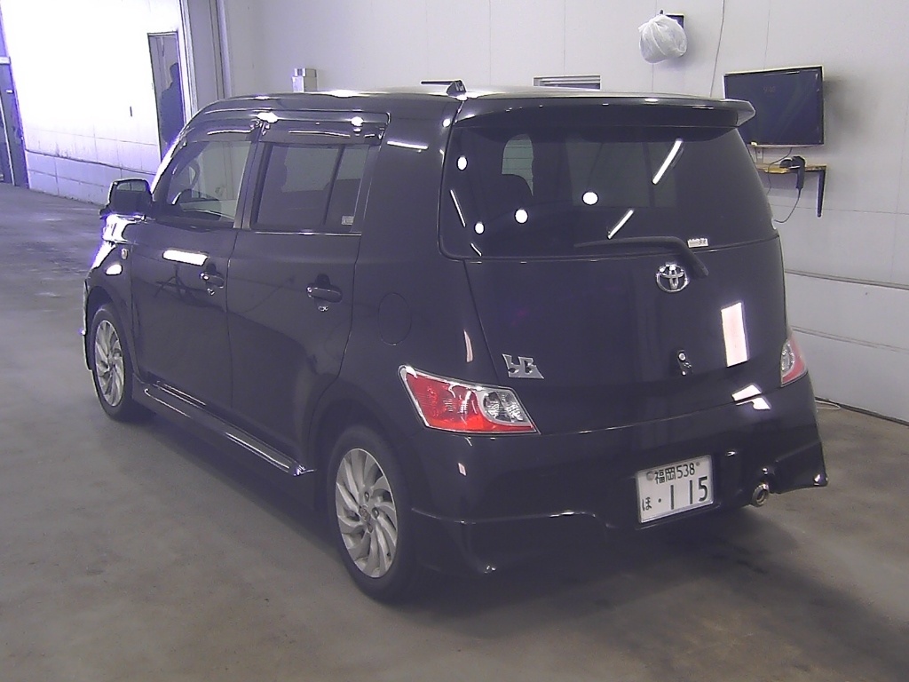 TOYOTA BB