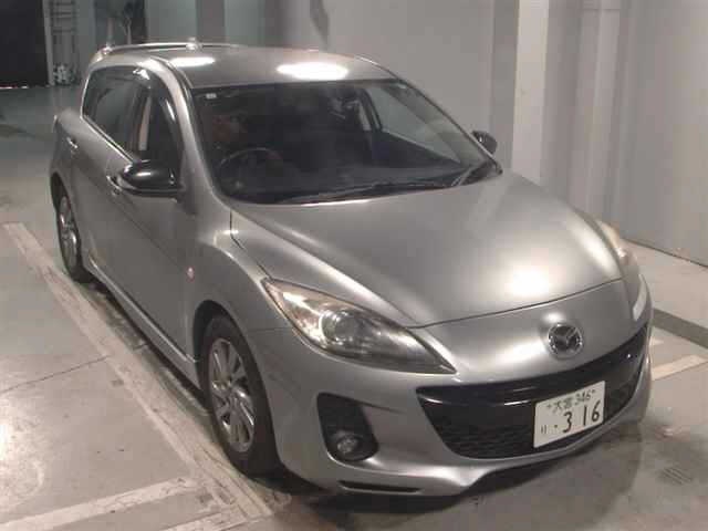 MAZDA AXELA