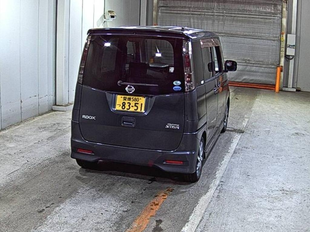 NISSAN ROOX