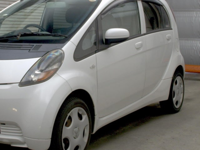 MITSUBISHI I