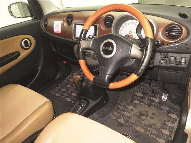 DAIHATSU MIRA GINO