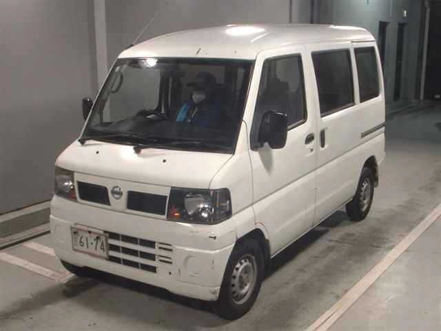 NISSAN CLIPPER