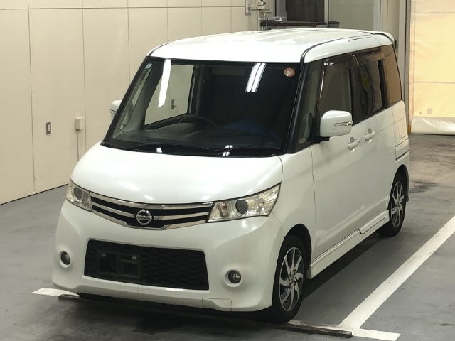 NISSAN ROOX