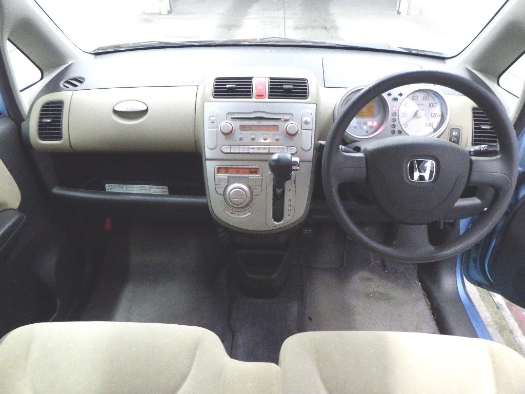 HONDA LIFE