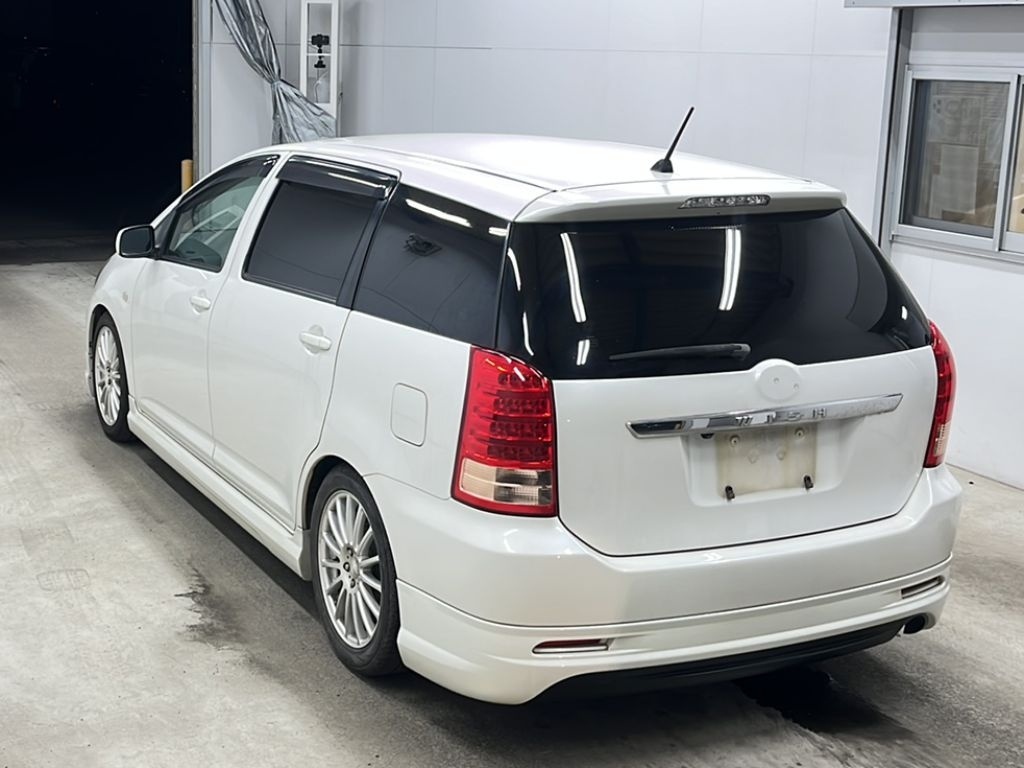 TOYOTA WISH