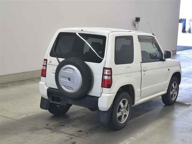 MITSUBISHI PAJERO MINI