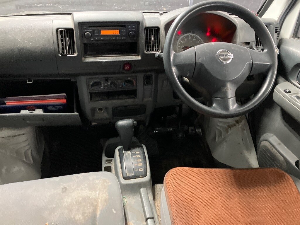 NISSAN CLIPPER