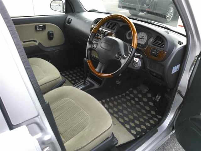 DAIHATSU MIRA GINO
