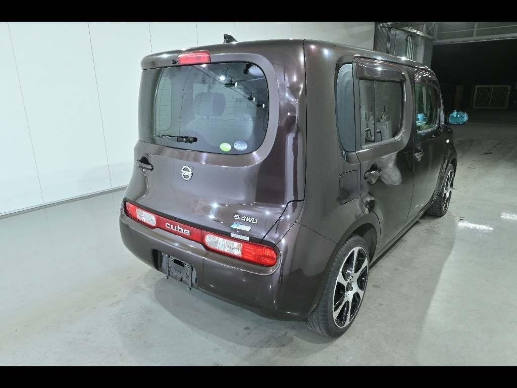 NISSAN CUBE