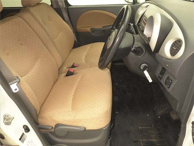 DAIHATSU MOVE LATTE