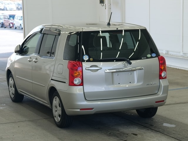 TOYOTA RAUM