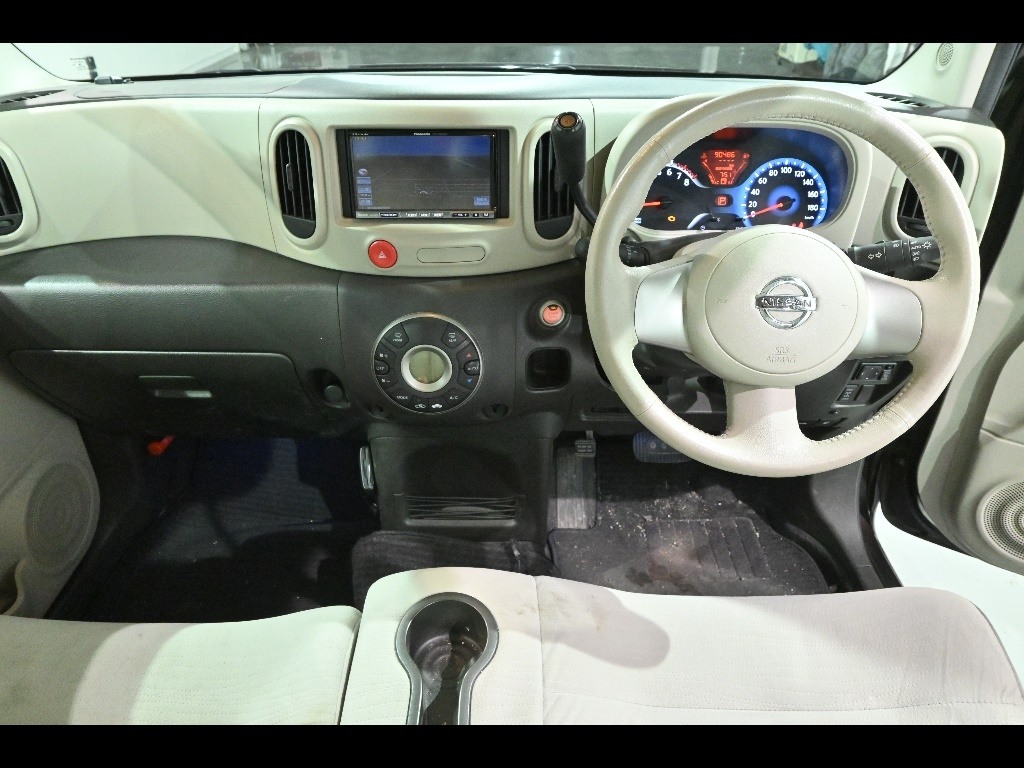 NISSAN CUBE