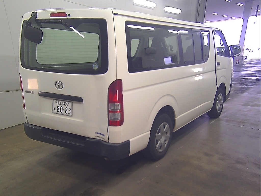 TOYOTA REGIUS ACE