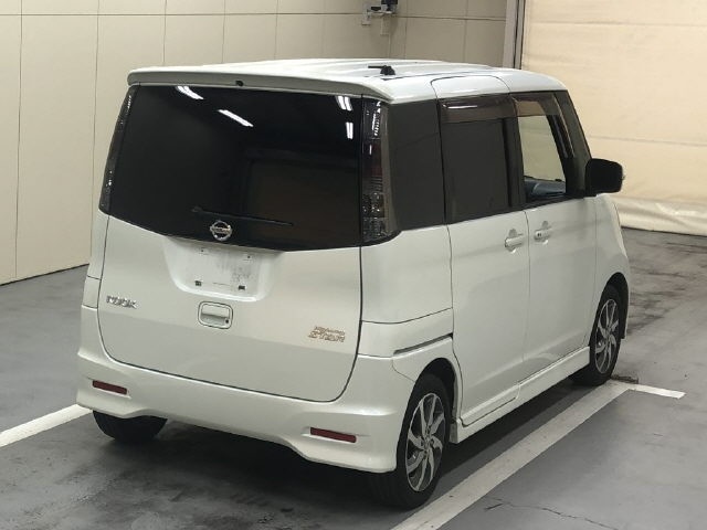 NISSAN ROOX