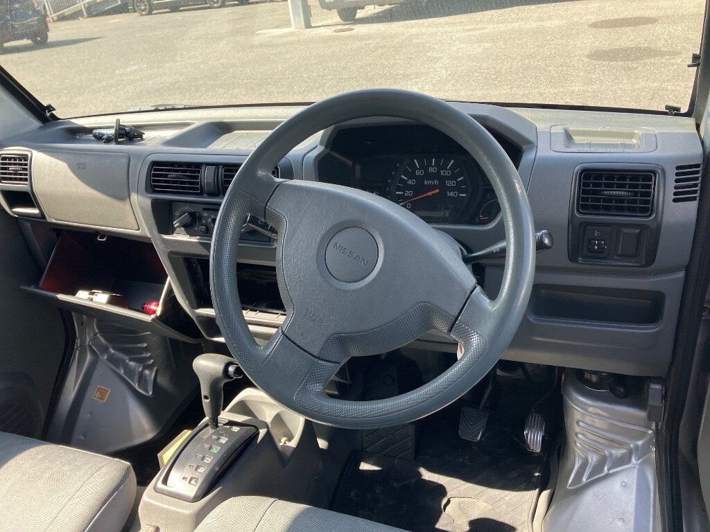 NISSAN CLIPPER