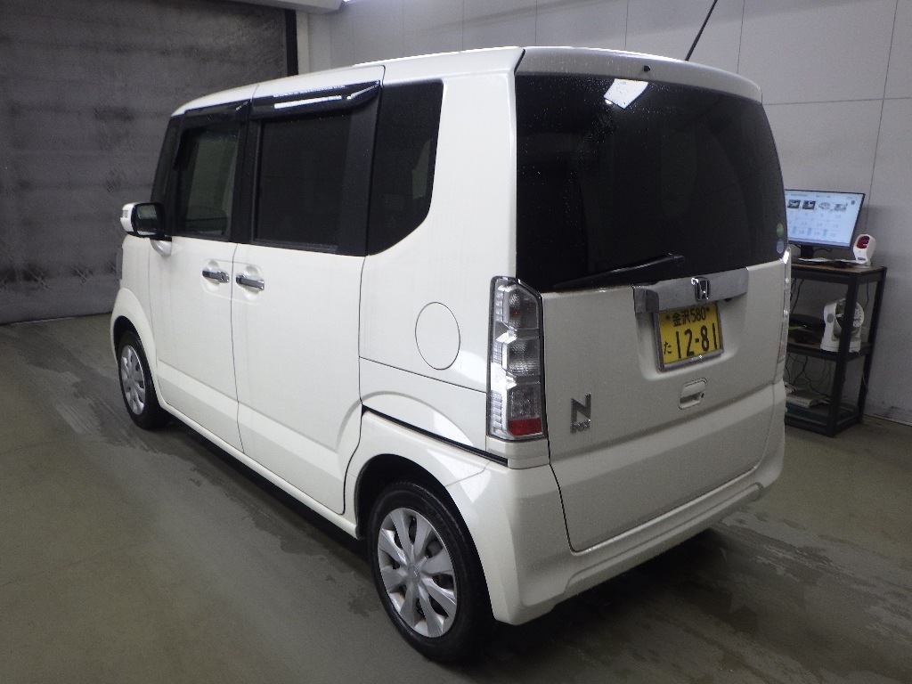 HONDA N-BOX