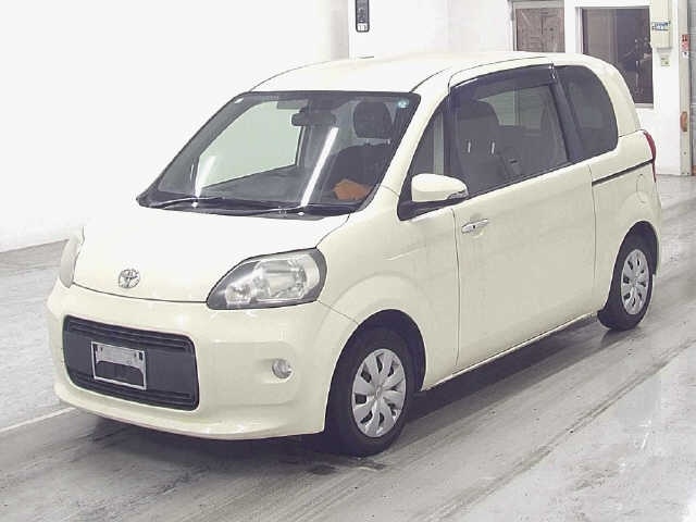 TOYOTA PORTE