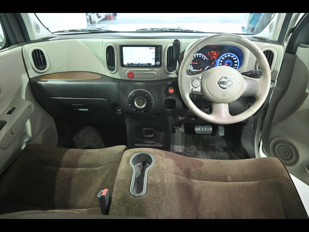 NISSAN CUBE