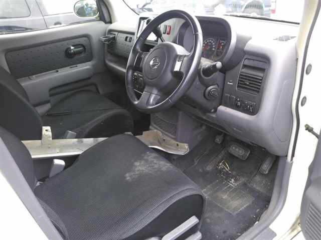 NISSAN CUBE