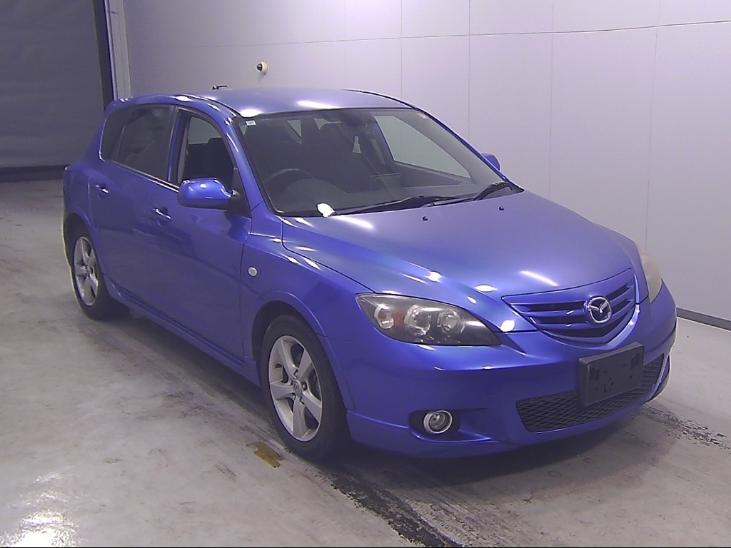 MAZDA AXELA