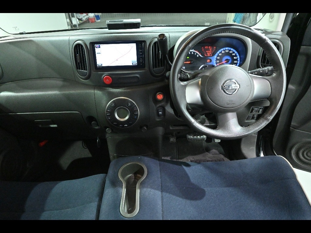NISSAN CUBE