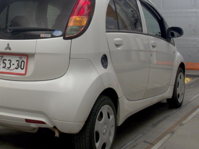 MITSUBISHI I