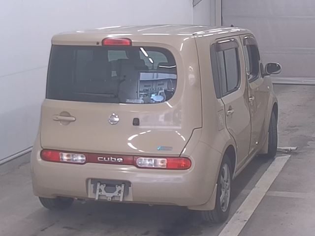 NISSAN CUBE