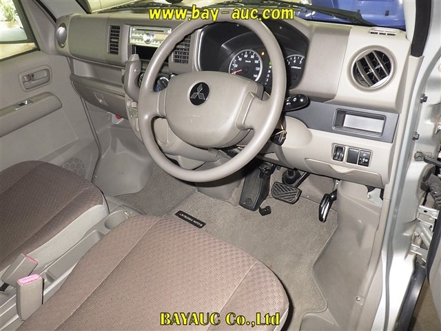MITSUBISHI MINICAB