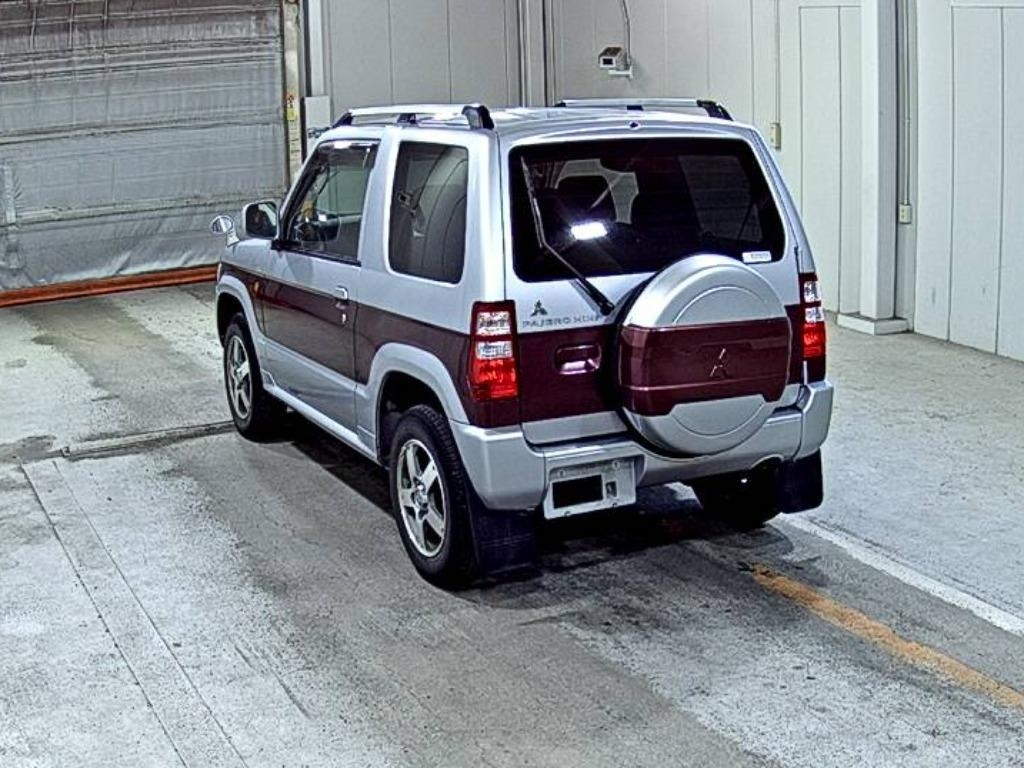 MITSUBISHI PAJERO MINI
