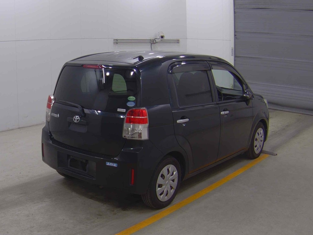 TOYOTA SPADE