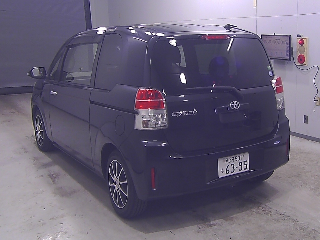 TOYOTA SPADE