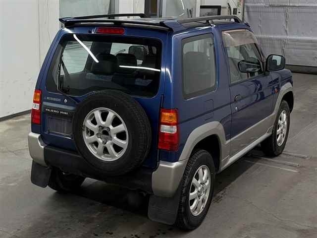 MITSUBISHI PAJERO MINI