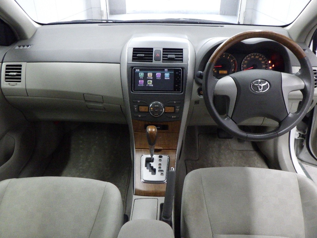 TOYOTA COROLLA AXIO