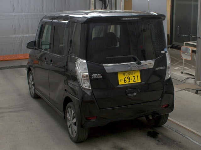 MITSUBISHI EK SPACE