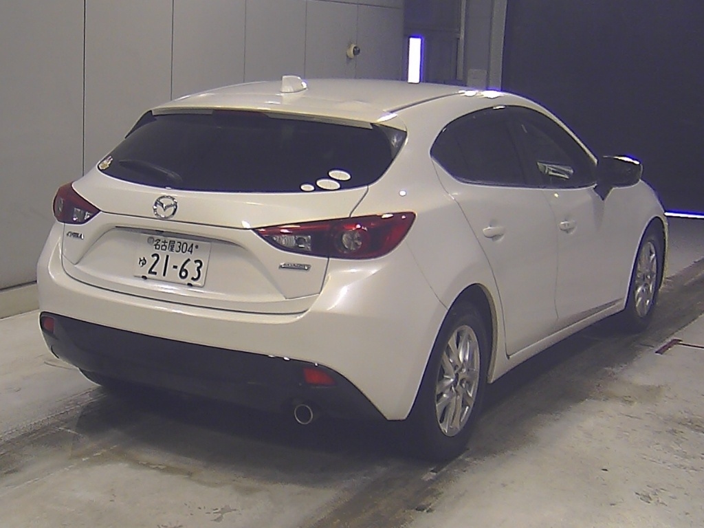 MAZDA AXELA
