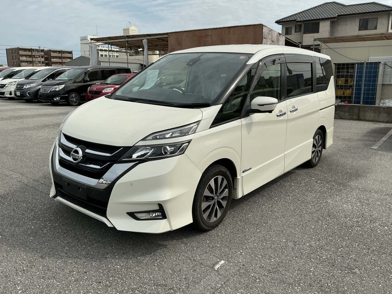 NISSAN SERENA