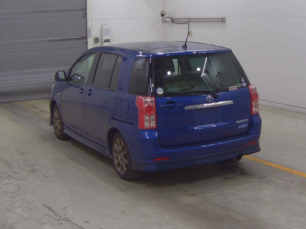 TOYOTA RAUM