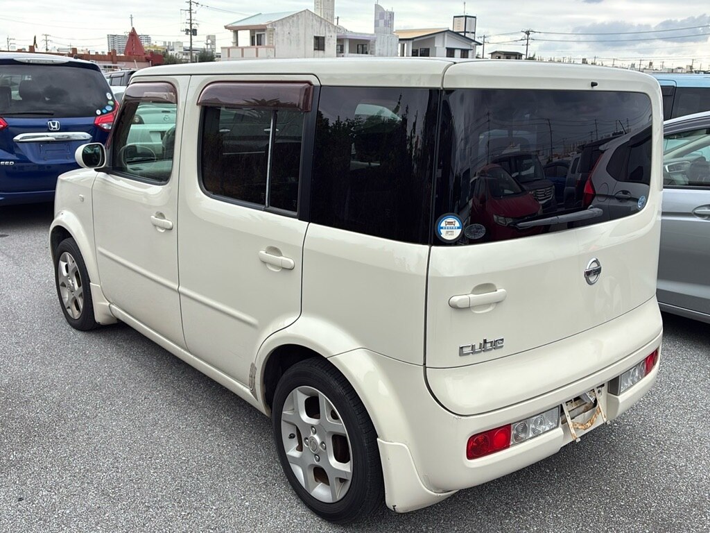NISSAN CUBE