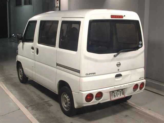 NISSAN CLIPPER